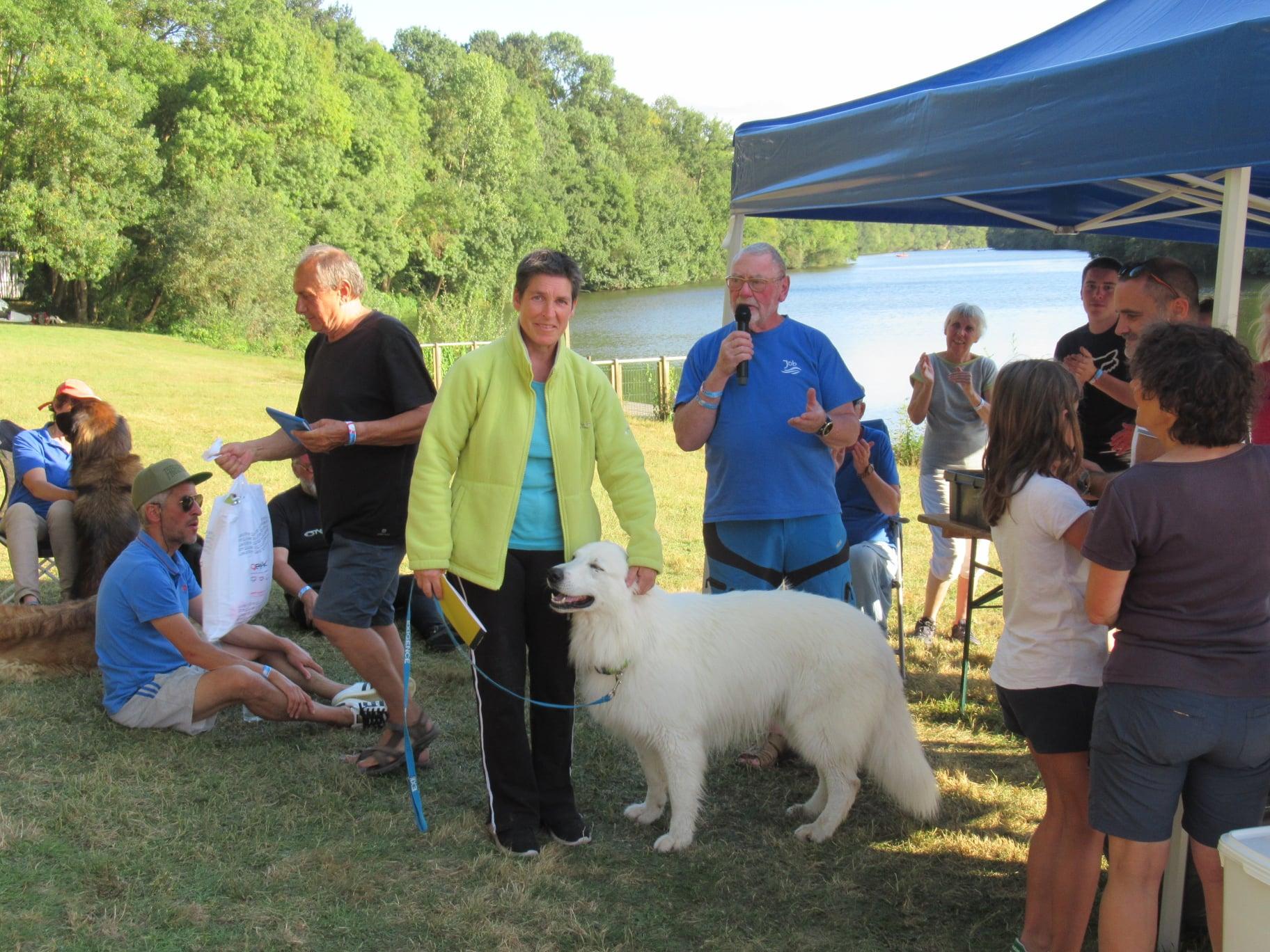 Remise des prix meilleure relation maitre chien feneu 28 8 2021